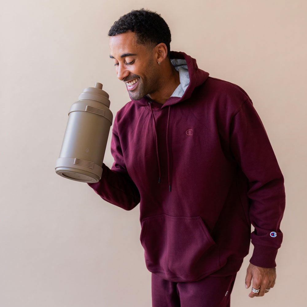 78-oz-titan-bottle-pastel-collection-w2 32_Manna_Website_Lifestyles_Titan_Darker_2.jpg